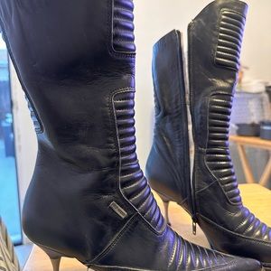 New one of a kind Harley Davidson Boot bought in Italy . Full leather